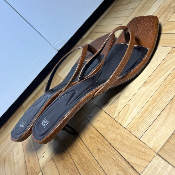 Zara brown snake sandal heels touch on the top feet of the heels, summer heels! - Picture 4 of 4